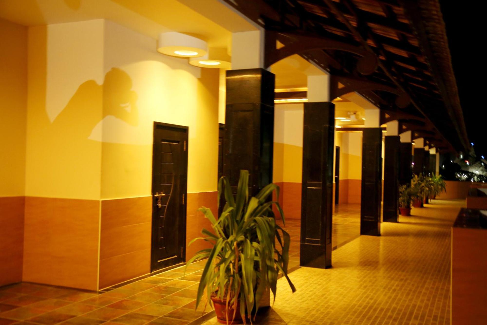 Seagate Church View Resorts Velanganni Bagian luar foto