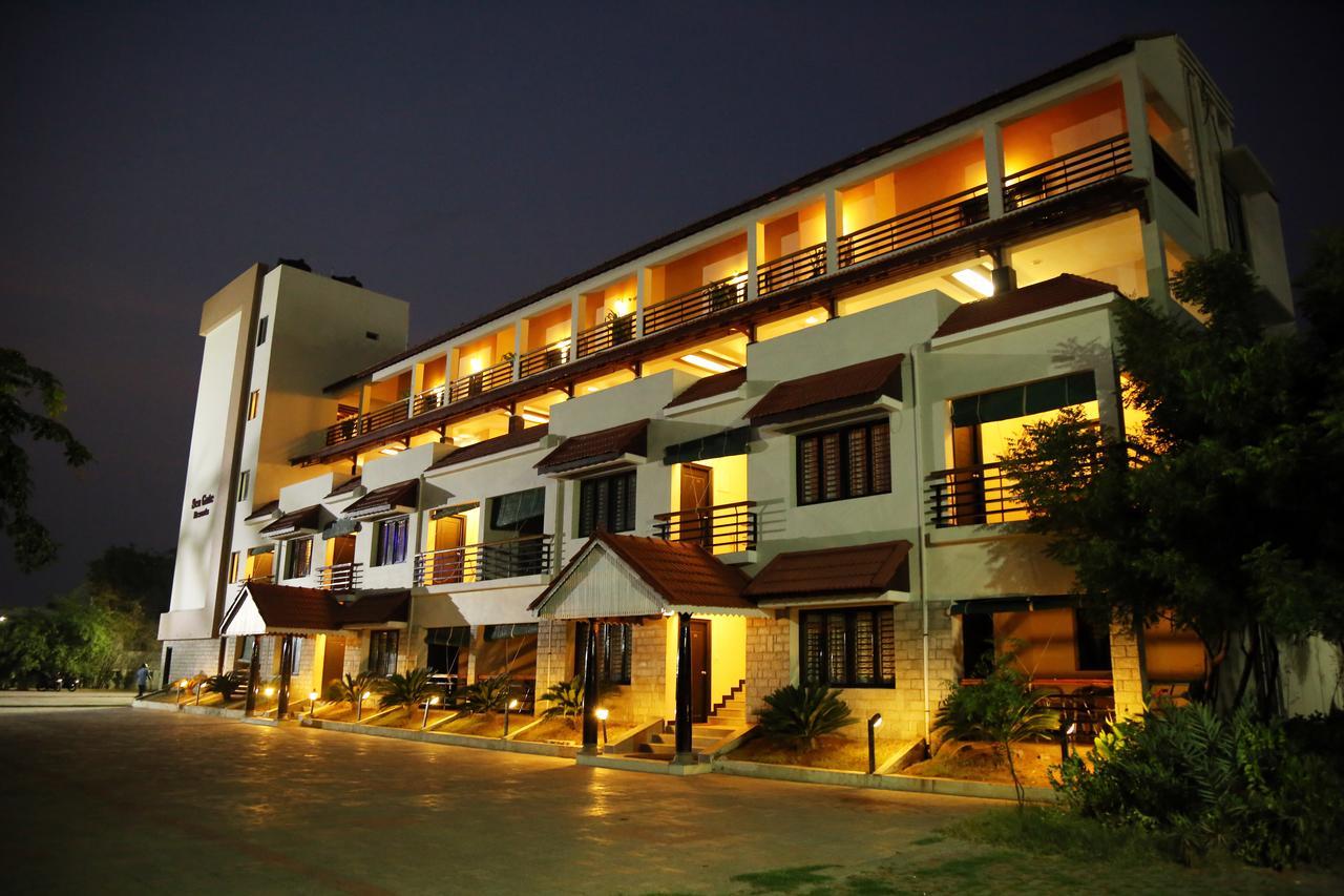 Seagate Church View Resorts Velanganni Bagian luar foto